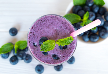 Borůvkové smoothie s ovesnými vločkami