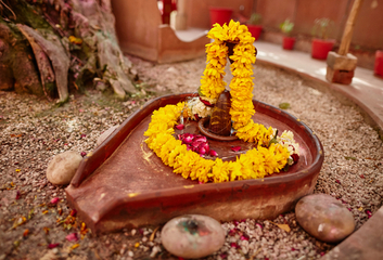 Lingam – symbolika potentního kosmického mužství