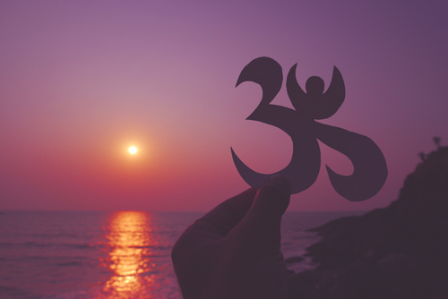 ÓM – AUM – OHM - živá vibrace univerza 