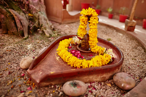 Lingam – symbolika potentního kosmického mužství